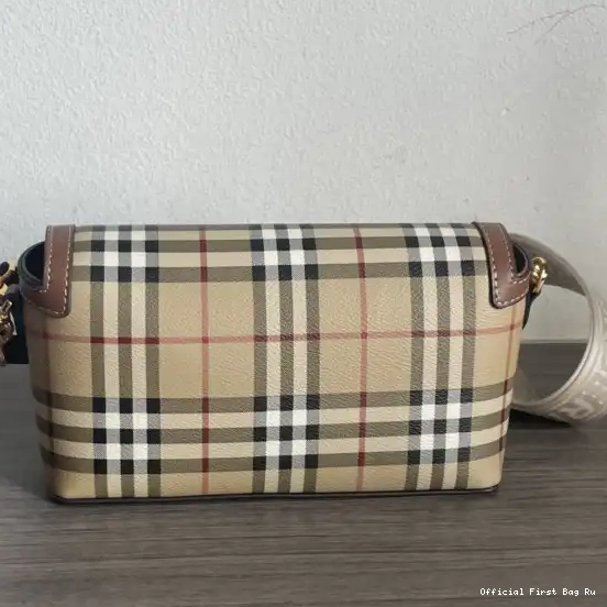 Official FirstBag Ru Top Note Handle Bag-24*8*14cm BURBERRY 0608